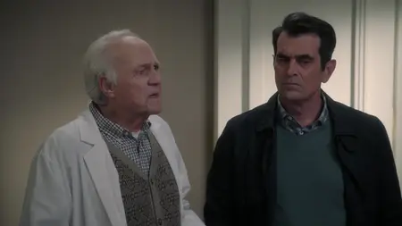 Modern Family S09E21