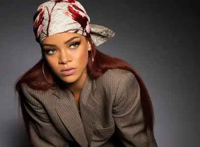 Rihanna - Saturday Night Live 2015 Outtakes