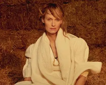 Amber Valletta by Charlotte Wales for Vogue UK January 2024