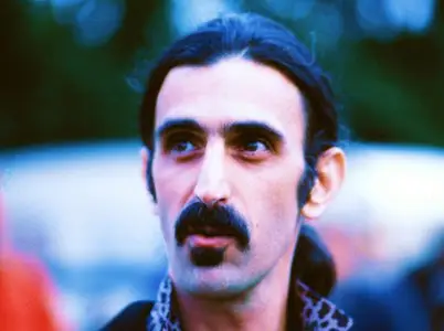 Frank Zappa - Does Humor Belong In Music? (2003) [DVD5 PAL] {EMI} [reup]