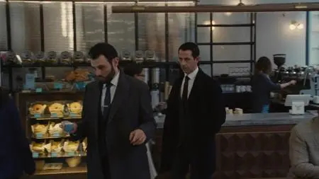 Succession S01E03