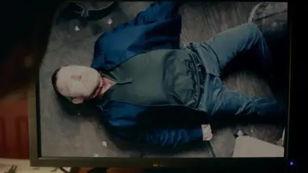 MotherFatherSon S01E01