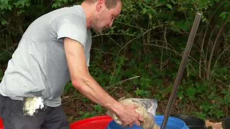 Moonshiners: Master Distiller S02E05 S05E03