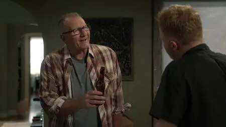 Modern Family S09E05