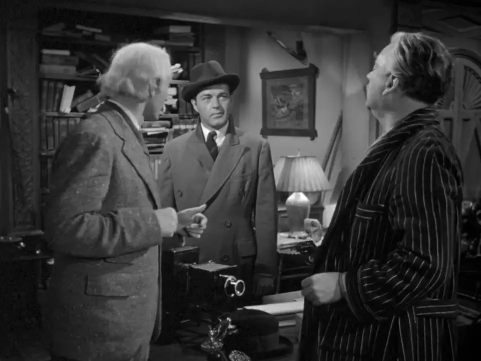 Sherlock Holmes And The Secret Weapon (1943) / AvaxHome