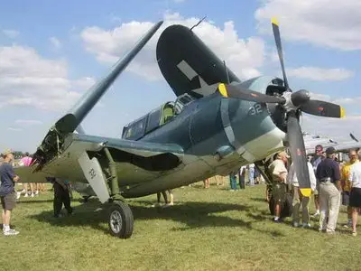 Curtiss SB2C Helldiver Walk Around