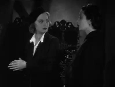 Dracula's Daughter (1936)