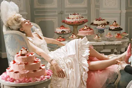 Kirsten Dunst - Marie Antoinette Promo Stills