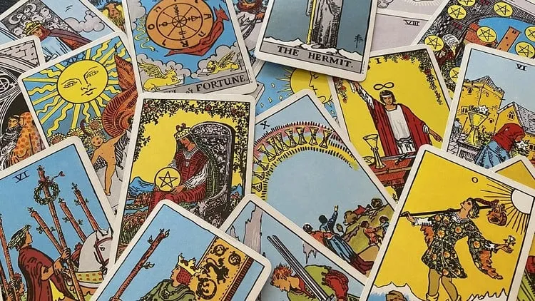 Fast-Track Tarot: Master All Cards in Minutes