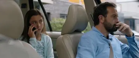 Bumperkleef / Tailgate (2019)