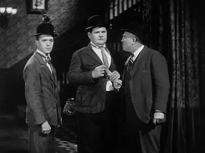 Dick und Doof: Spuk um Mitternacht (1930)