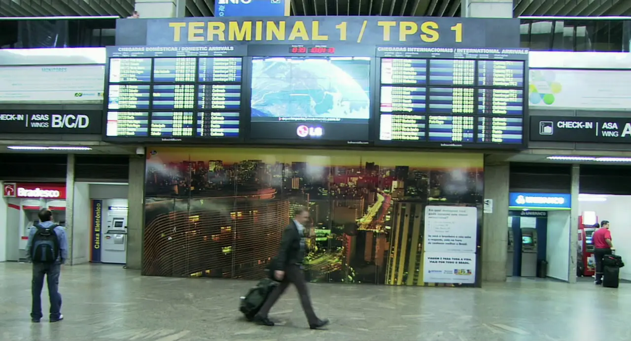 The Greatest Movie Ever Sold (2011) / AvaxHome