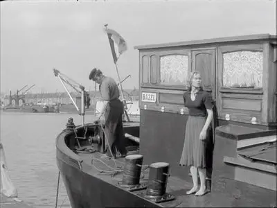 Meeuwen sterven in de haven / Seagulls Die in the Harbour (1955)