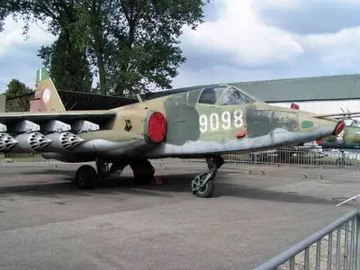 Suhoi Su-25 Walk Around