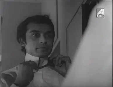 Satyajit Ray - Seemabaddha (1971)