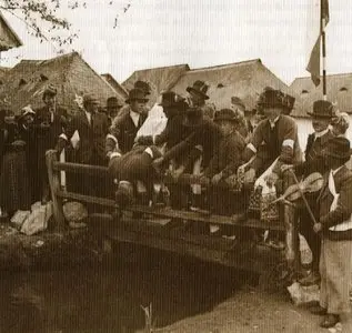 Váralmás - Almaşu. Váralmási Pici Aladár and his Gypsy band. Village music from Kalotaszeg (Transylvania)