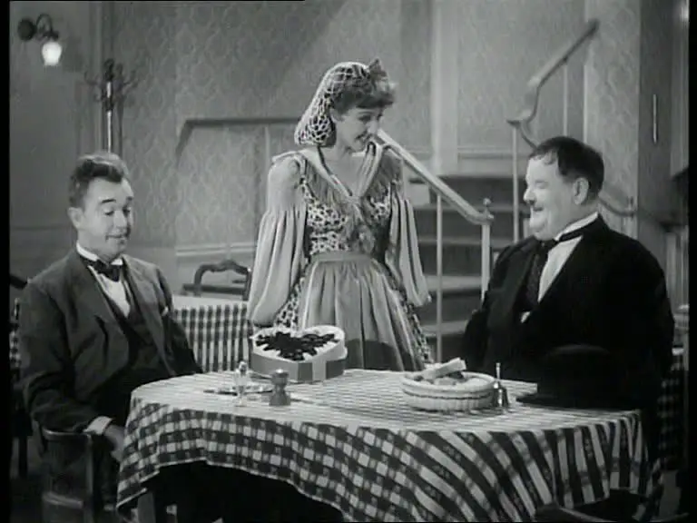 The Flying Deuces (1939) RE-UP