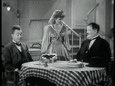 The Flying Deuces (1939) RE-UP