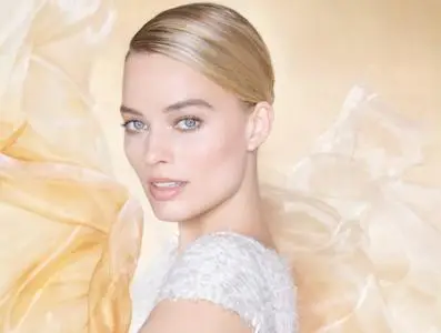 Margot Robbie by Nick Knigh for Gabrielle Chanel Essence Campaign 2019