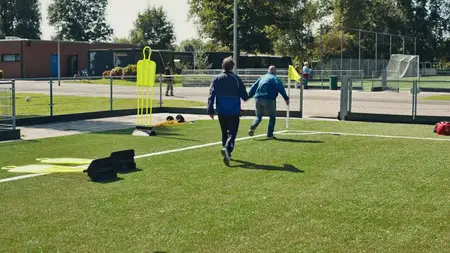 Football Parents S01E06