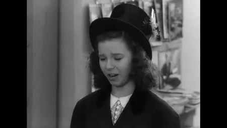 It Ain't Hay (1943) + Commentary
