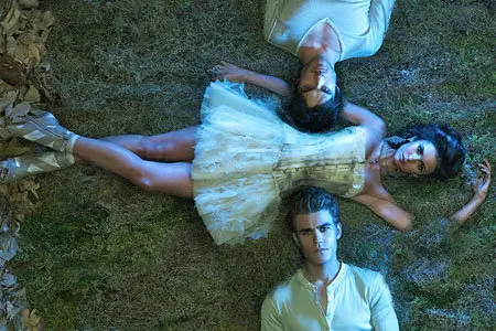 Nina Dobrev - Vampire Diaries Season 2 Promo