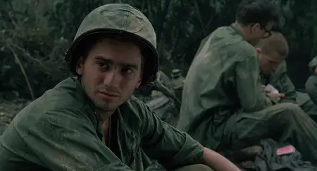 Hamburger Hill (1987)