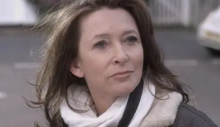 Love's Kitchen (2011)