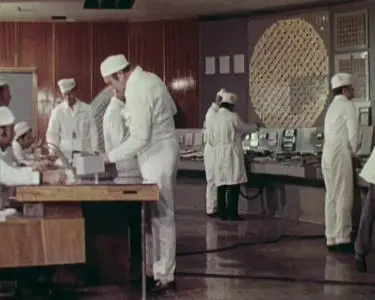 Ukrtelefilm Studio et al. - Chornobyl [IN]VISIBLE: Chronicles of Utopia and Catastrophe (2017)