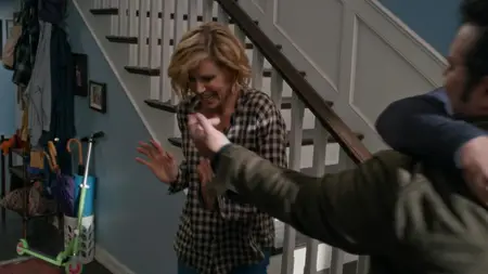 Modern Family S11E12