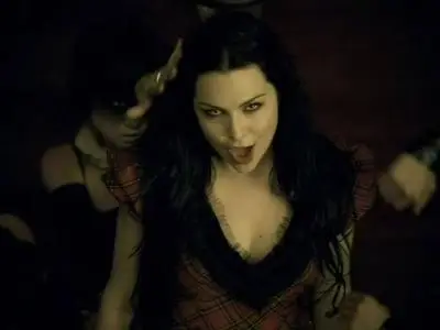 Evanescence - Call Me When You're Sober video ( XVID 576x432 )