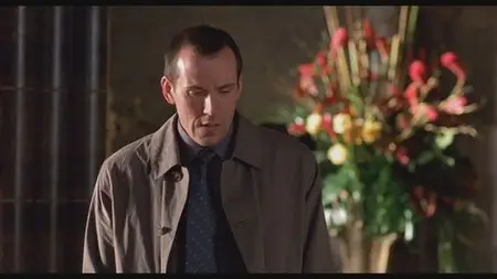 Johnny English (2003)
