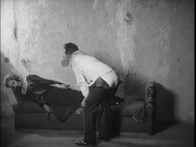 Neobychainye priklyucheniya mistera Vesta v strane bolshevikov (1924)