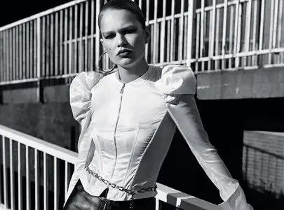 Anna Ewers by Alasdair McLellan for Vоgue UK September 2015