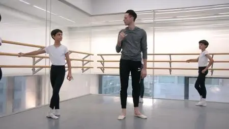 On Pointe S01E01