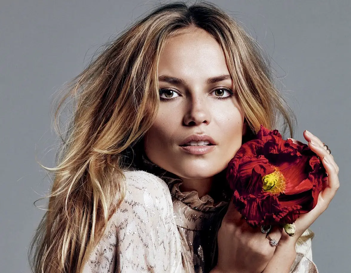 Natasha Poly by Alique for Glamour Russia September 2015 / AvaxHome 