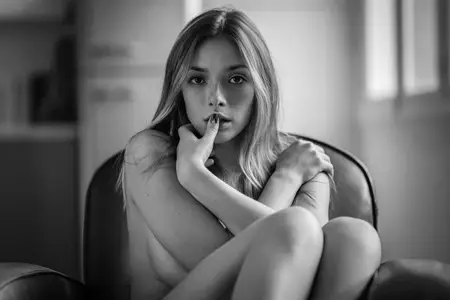 Olga Kobzar by Hervé Hauboldt