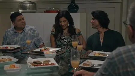 Modern Family S11E03