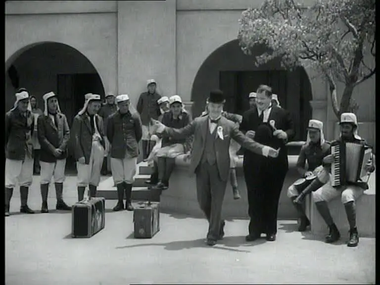The Flying Deuces (1939) RE-UP