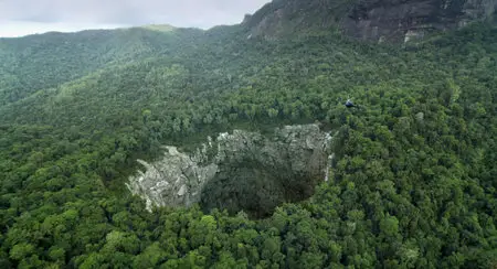 Sanctum (2011)