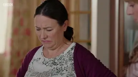 Two Doors Down S02E01