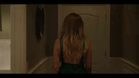 The Hunting Wives S01E01