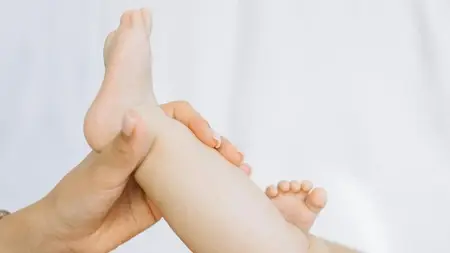 Baby Bliss: The Complete Baby Massage Course for Mothers