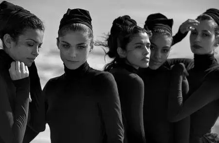 Independent Allure by Peter Lindbergh for Vogue Italia April 2016