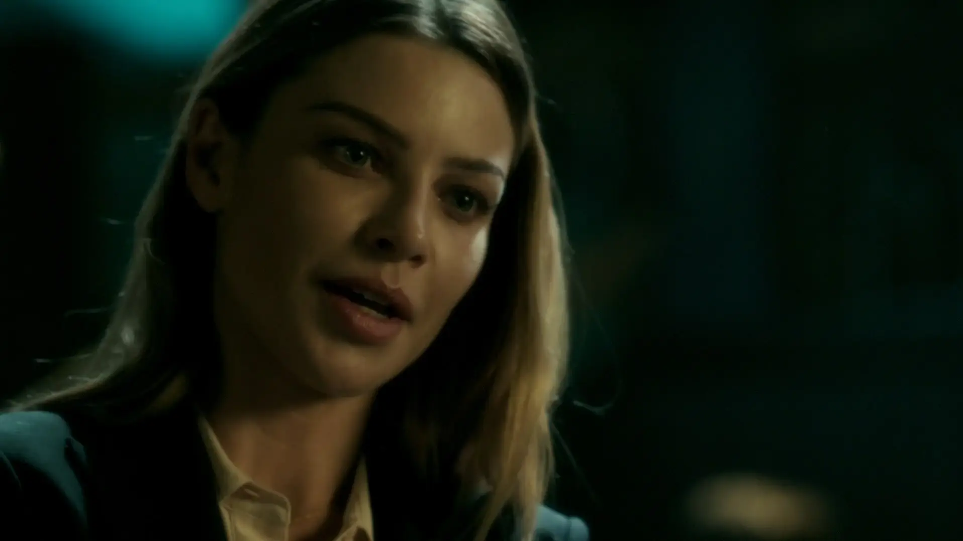 Lucifer S01E01 (2016)