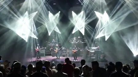 Umphrey's McGee - Red Rocks Amphitheatre Morrison CO 07.03.2015 (2015) [HD Video on USB 3.0 Flash Card]