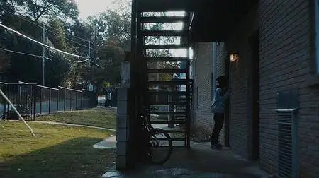 ATLANTA S02E01