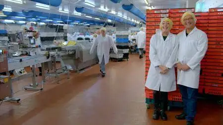 BBC - Inside the Factory: Christmas (2017)