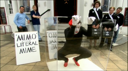 Little Britain, Season 1, episode 6: Smallest Ant