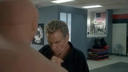 Cobra Kai S03E09